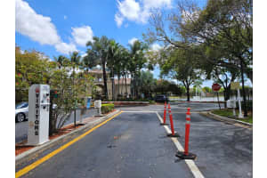 2421 Centergate Dr APT 101, Miramar, FL 33025, Sold 07/31/24