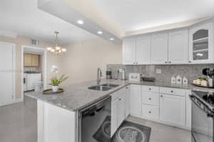 11886 SW 8th Ct, Davie, FL 33325, Sold 07/24/24