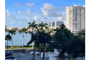 2801 NE 183rd St APT 403W, Aventura, FL 33160, Sold 04/29/25
