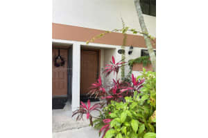 4322 SW 70th Terrace, Davie, FL 33314, Sold 06/20/24