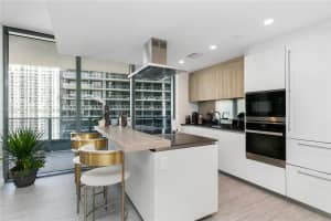 1000 Brickell Plaza Unit 2815, Miami, FL 33131, Sold 07/31/24