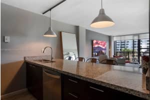 600 NE 36th St APT 417, Miami, FL 33137, Sold 08/05/24