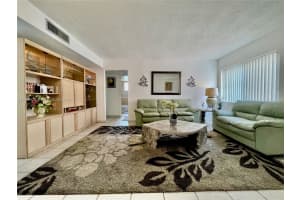 8600 SW 133rd Avenue Rd APT 312, Miami, FL 33183, Sold 08/08/24