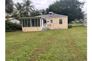 816 Tuscaloosa St, West Palm Beach, FL 33405, Sold 11/08/24
