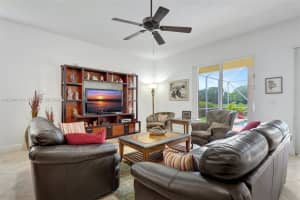 6932 Lakeside Cir S, Davie, FL 33314, Sold 08/23/24
