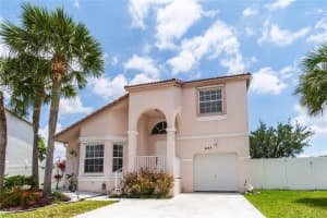 657 NW 151st Ave, Pembroke Pines, FL 33028, Sold 07/17/24