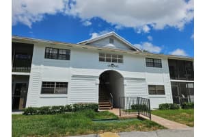 18845 NW 62nd Ave APT 202, Hialeah, FL 33015, Sold 08/28/24