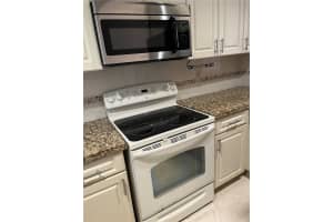 330 NW 114th Ave # 7-105, Miami, FL 33172, Sold 08/26/24