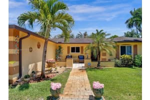 7000 SW 8th Ct, Plantation, FL 33317, Sold 09/17/24