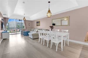 10700 NW 66th St APT 309, Doral, FL 33178, Sold 08/12/24