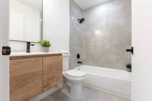 17371 NW 66th Pl, Hialeah, FL 33015, Sold 07/19/24