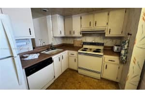 7688 NW 18th St, Margate, FL 33063, Sold 08/30/24