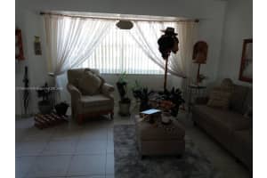 8531 NW 170th Ln, Hialeah, FL 33015, Sold 06/17/24