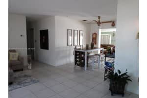 8531 NW 170th Ln, Hialeah, FL 33015, Sold 06/17/24