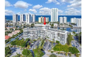 1000 Parkview Dr APT 804, Hallandale Beach, FL 33009, Sold 11/01/24