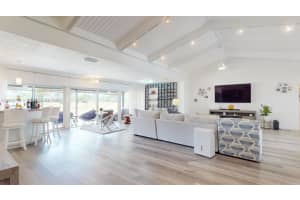 5006 N Travelers Palm Ln, Tamarac, FL 33319, Sold 10/31/24