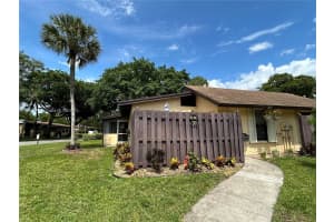 101 Fox Rd # 1-39, Hollywood, FL 33024, Sold 11/01/24