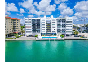 9381 E Bay Harbor Dr APT 601S, Bay Harbor Islands, FL 33154, Sold 01/02/25