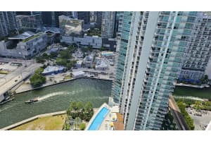 90 SW 3rd St APT 4302, Miami, FL 33130, Sold 10/15/24