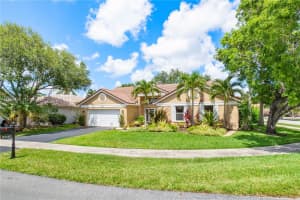 3240 Maple Ln, Davie, FL 33328, Sold 07/22/24