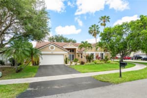 3240 Maple Ln, Davie, FL 33328, Sold 07/22/24