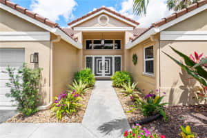 3240 Maple Ln, Davie, FL 33328, Sold 07/22/24