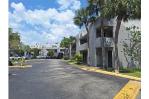 200 NW 87th Ave APT J110, Miami, FL 33172, Sold 08/09/24