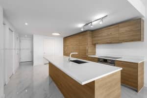 650 NE 32nd St Unit 3404, Miami, FL 33137, Sold 08/23/24