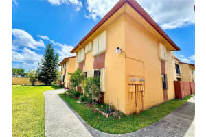 10893 NW 7th St Apartment 11-27, Miami, FL 33172, Sold 06/05/24