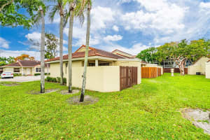 17262 NW 60th Ct, Hialeah, FL 33015, Sold 07/19/24