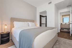 398 NE 5th St #3711, Miami, FL 33132, Sold 02/19/25