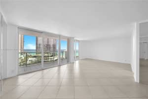 100 Bayview Dr APT 1114, Sunny Isles Beach, FL 33160, Sold 07/10/24