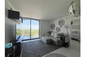 5252 NW 85th Ave #810, Doral, FL 33166, Sold 10/01/24