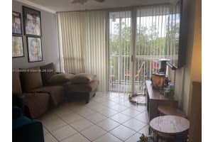 7035 NW 186th St APT D309, Hialeah, FL 33015, Sold 08/02/24