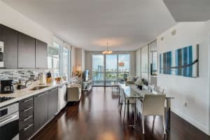 90 SW 3rd St APT 2710, Miami, FL 33130, Sold 07/25/24