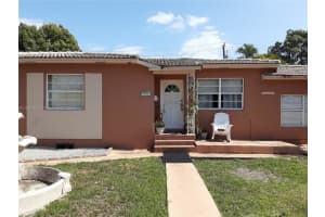 4074 Nw 4th St, Miami