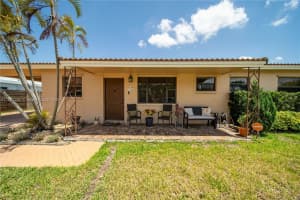7965 NW 174th St, Hialeah, FL 33015, Sold 06/24/24