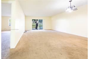 6101 N Falls Cir Dr APT 206, Lauderhill, FL 33319, Sold 10/24/24