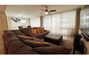13953 Kendale Lakes Cir #208b, Miami, FL 33183, Sold 09/30/24