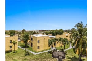 636 NW 114th Ave APT 204, Miami, FL 33172, Sold 11/20/24