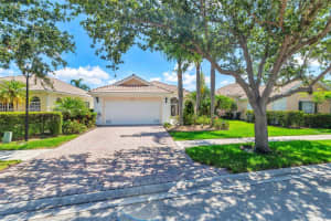 8343 SE Angelina Ct, Hobe Sound, FL 33455, Sold 09/09/24