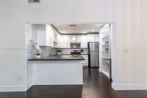 7074 SW 114th Pl APT C, Miami, FL 33173, Sold 09/16/24
