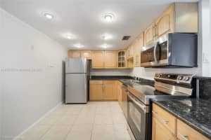 1420 Brickell Bay Dr #806d, Miami, FL 33131, Sold 06/28/24