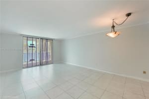 1420 Brickell Bay Dr #806d, Miami, FL 33131, Sold 06/28/24