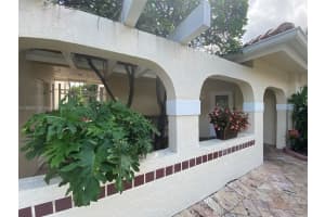 1326 Seagrape Cir, Weston, FL 33326, Sold 07/03/24