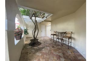 1326 Seagrape Cir, Weston, FL 33326, Sold 07/03/24