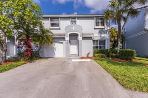 4715 Grapevine Wy, Davie, FL 33331, Sold 07/01/24