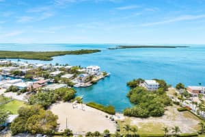 260 Bougainvillea St, Tavernier, FL 33070, Sold 08/28/24