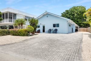 260 Bougainvillea St, Tavernier, FL 33070, Sold 08/28/24