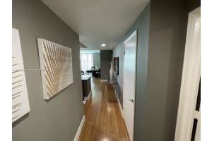950 Brickell Bay Dr APT 1810, Miami, FL 33131, Sold 11/15/24